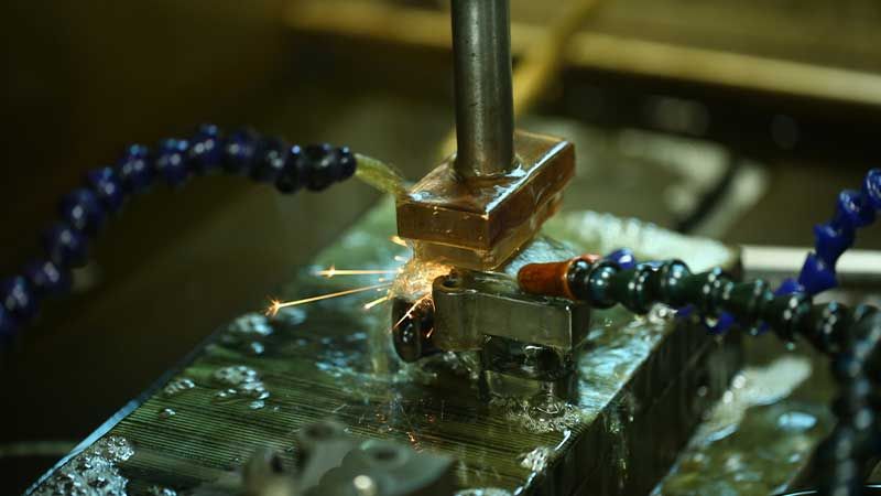 二硫化钨极压脂：工业重载与高温润滑的耐磨新选择